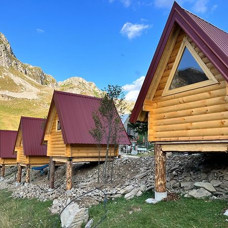 Rural Household Minic - Kapetanovo Jezero Hostel โคลาชิน ภายนอก รูปภาพ