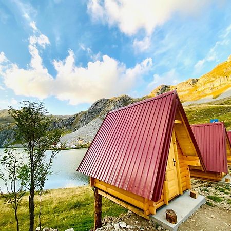 Rural Household Minic - Kapetanovo Jezero Hostel โคลาชิน ภายนอก รูปภาพ
