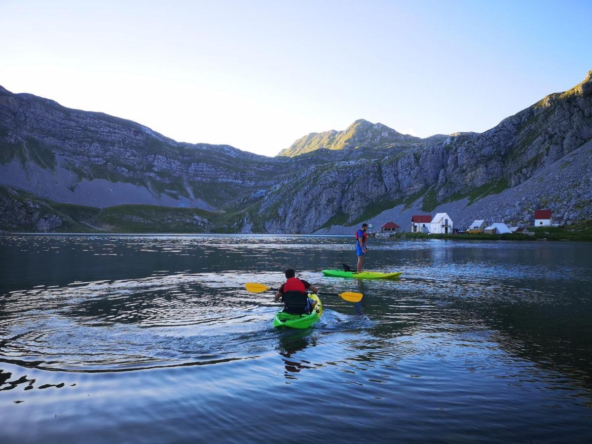 Rural Household Minic - Kapetanovo Jezero Hostel โคลาชิน ภายนอก รูปภาพ