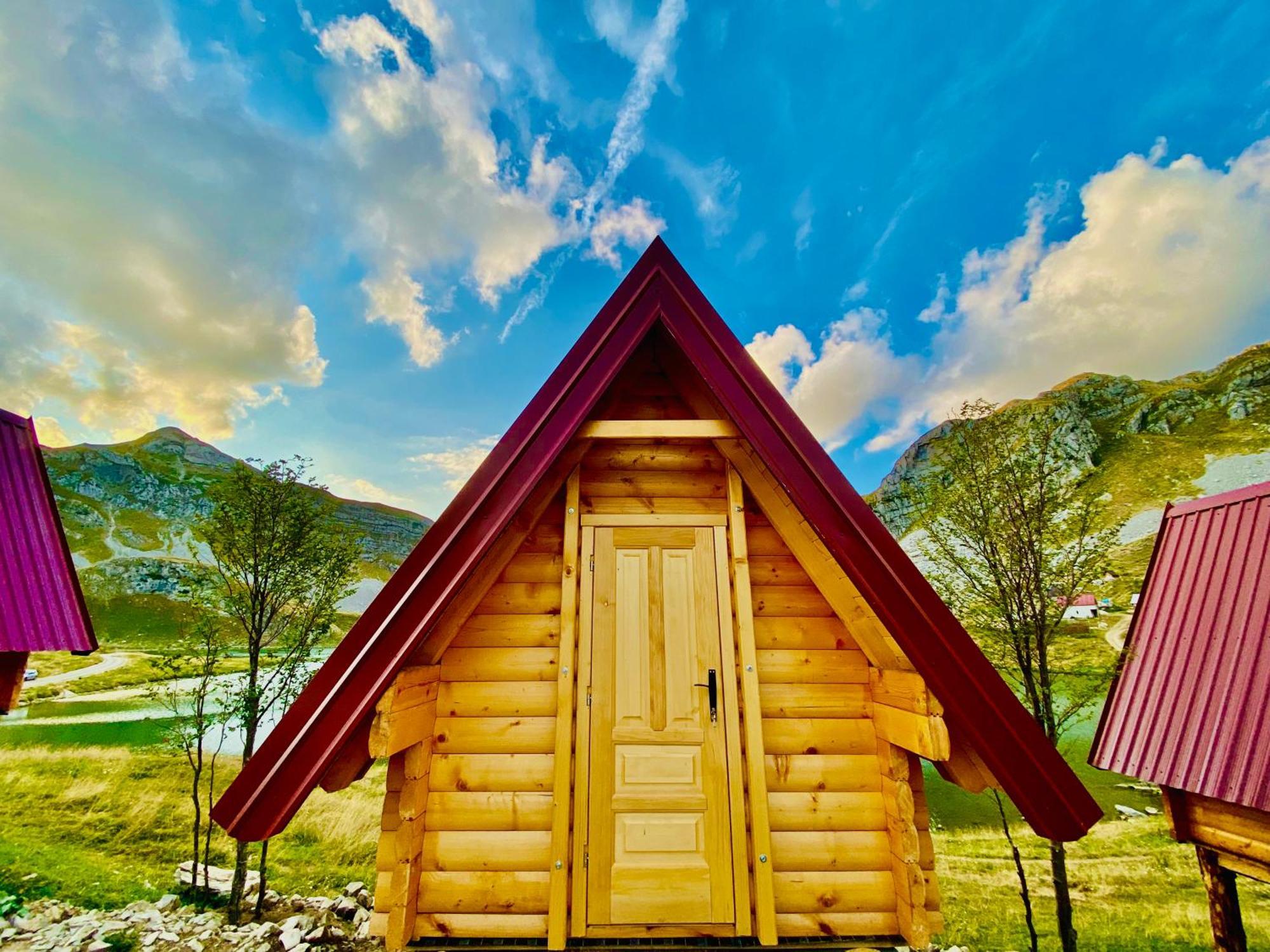 Rural Household Minic - Kapetanovo Jezero Hostel โคลาชิน ภายนอก รูปภาพ