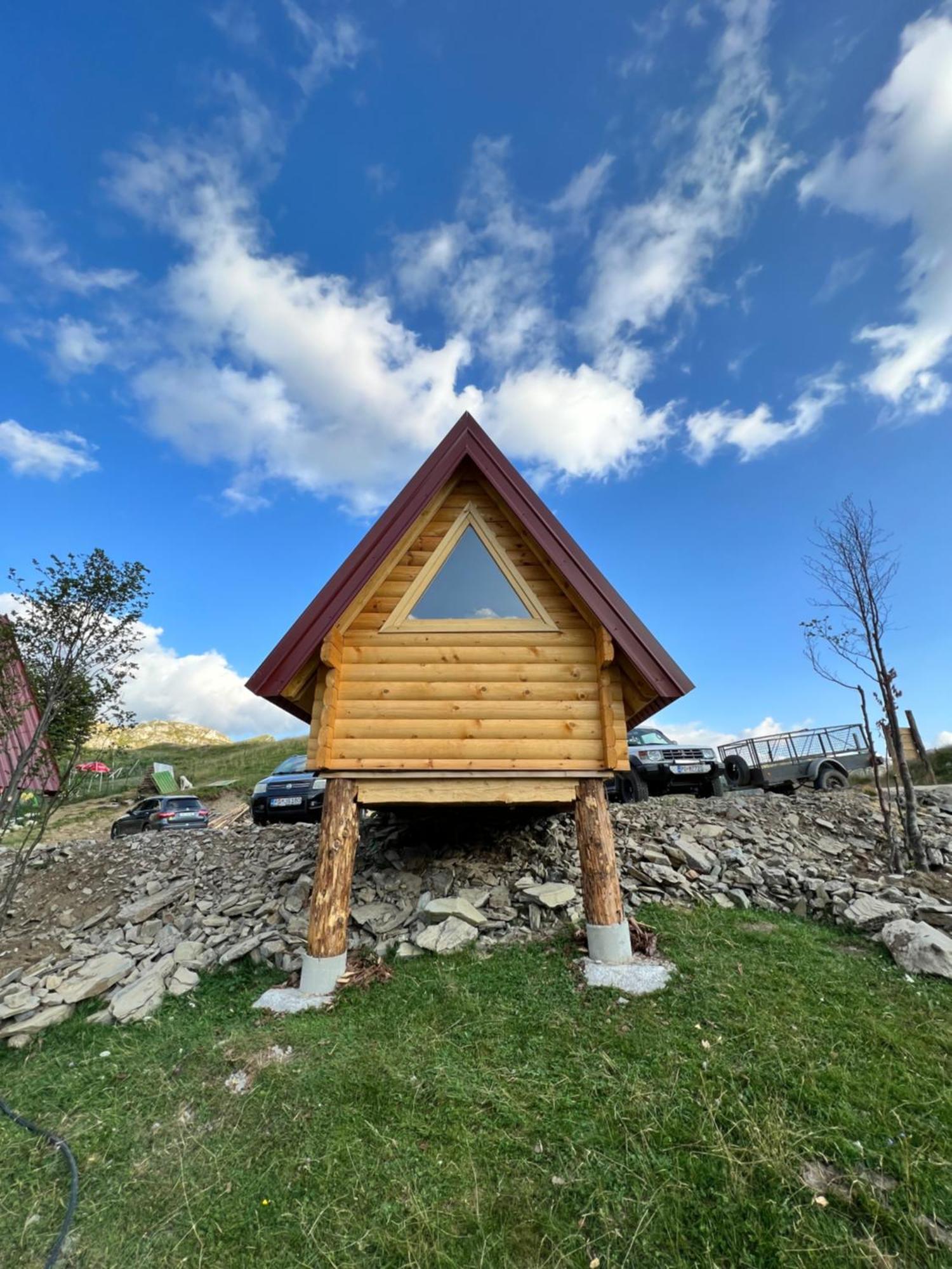 Rural Household Minic - Kapetanovo Jezero Hostel โคลาชิน ภายนอก รูปภาพ